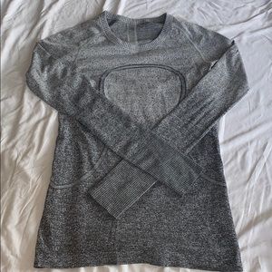 Lululemon Women’s Long Sleeve Shirt